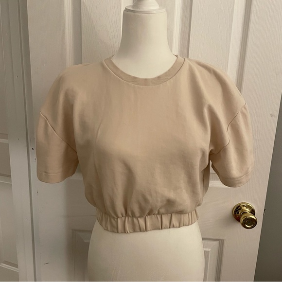 ✖️SOLD✖️ Zara Cream Cropped T-Shirt - Picture 5 of 6